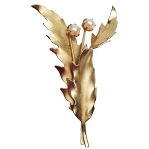 Gold plated leaves Flower Brooch Pin 2.75" faux pearl